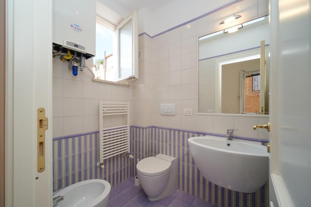 Apartment Juan&elisa Trevi By Buddyrent