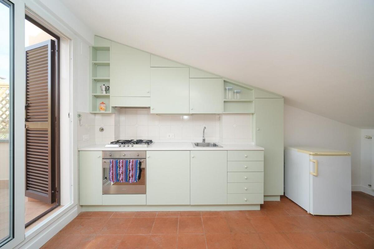 Apartment Juan&elisa Trevi By Buddyrent
