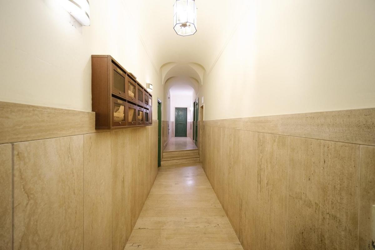 Apartment Juan&elisa Trevi By Buddyrent
