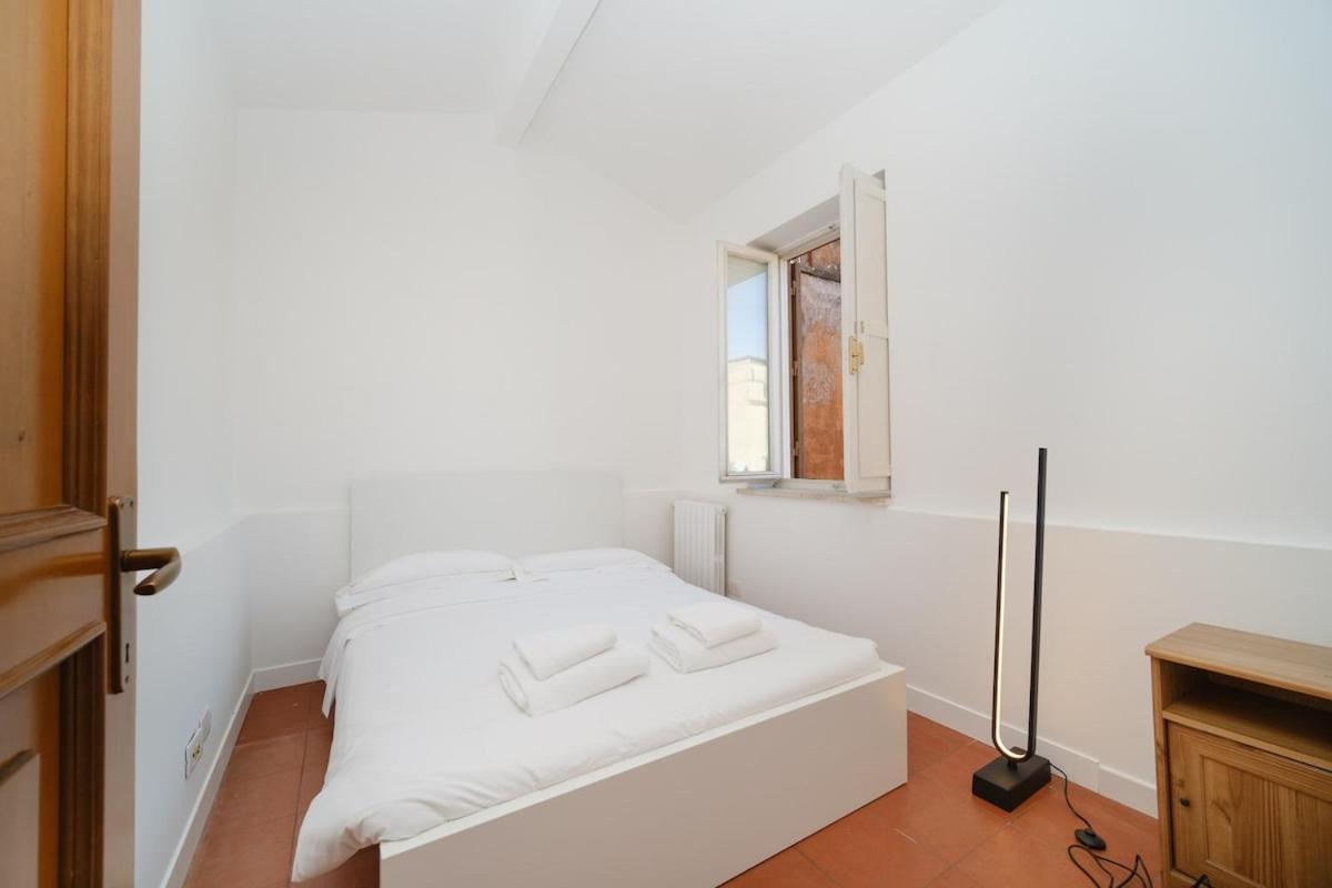 Apartment Juan&elisa Trevi By Buddyrent